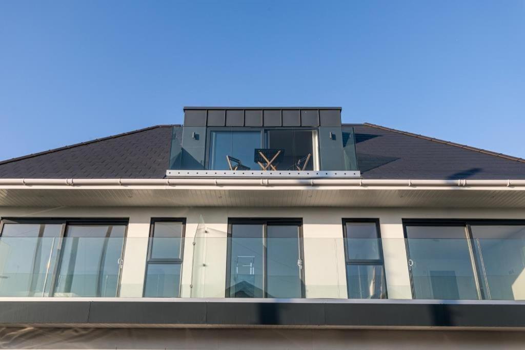 Apartamento Bournecoast - Stylish Flat With Balcony - Sea Views - 10 Min Walk To - Parking - Wifi - Fm8407 *